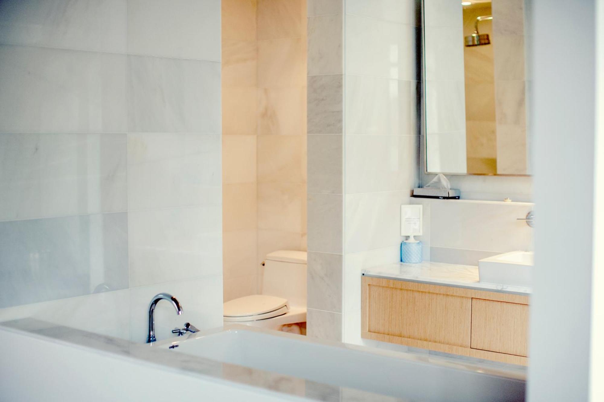 Hotel Ocho Торонто Экстерьер фото